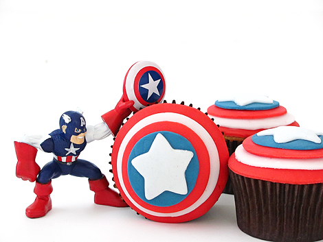 Cupcake Birthday Party on Make Captain America Cupcakes And Hello Kitty Cupcakes   Bakers Royale