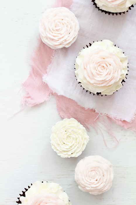 Valentine's Rose Cupcakes_Bakers Royale