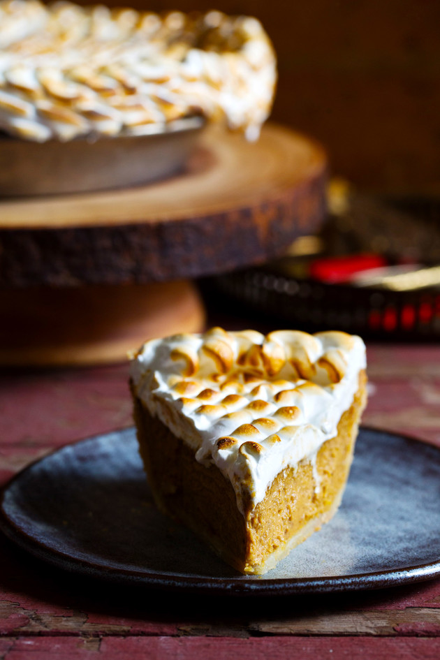 Pumpkin Chai Marshmallow Pie - Bakers Royale