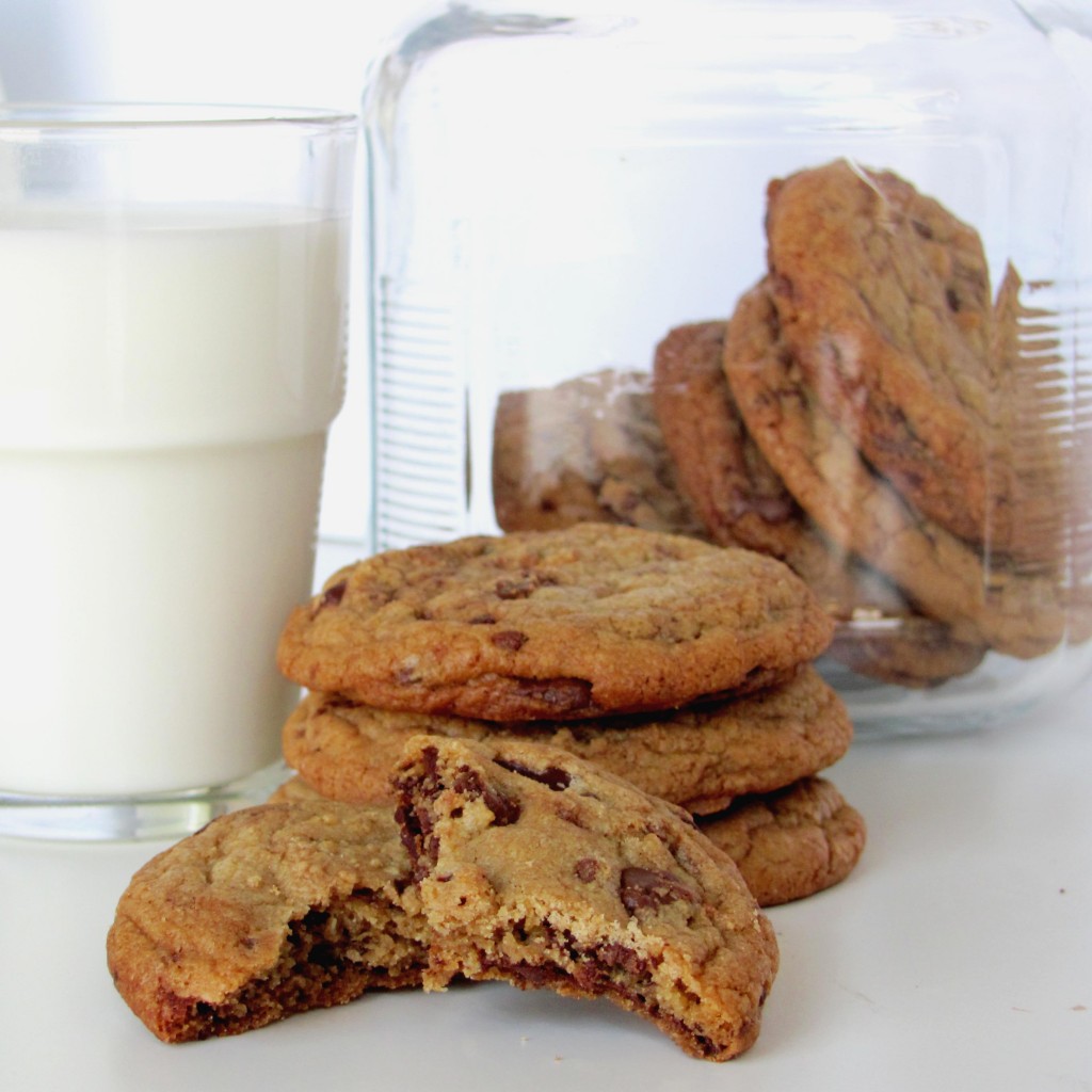 Perfect-Chocolate-Chip-Cookies_BakersRoyale