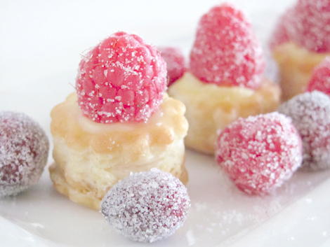 Frosted Raspberry and Crème Bites
