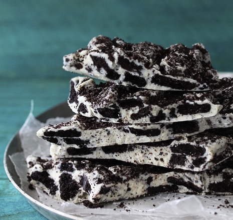 Cookies and Cream Oreo Bark Bakers Royale
