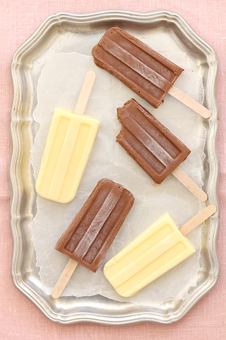 White Russian and Black Russian Cocktail Popsicles