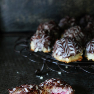 Raspberry Macaroon Cookies