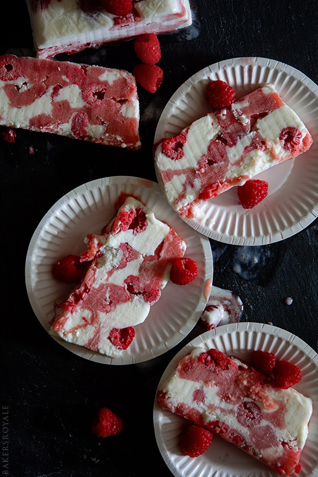 Coconut and Strawberry Ice Cream Terrine vis Bakers Royale