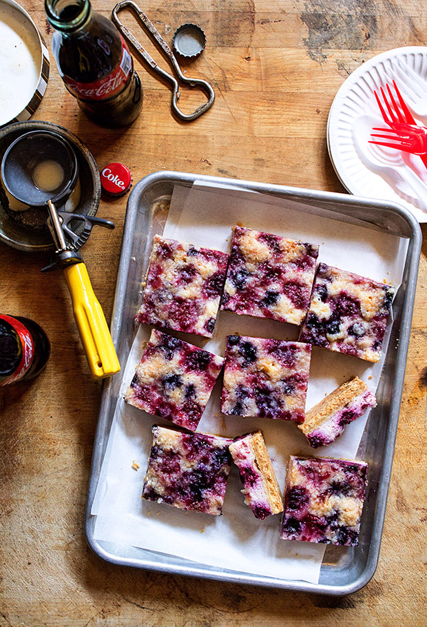 Mixed Berry Cheesecake Crumble Bars #HomeBowlHeroContest