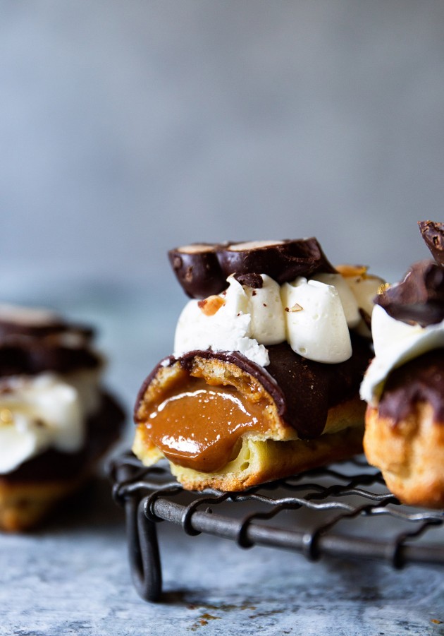 Caramel Crunch Eclairs_Bakers Royale